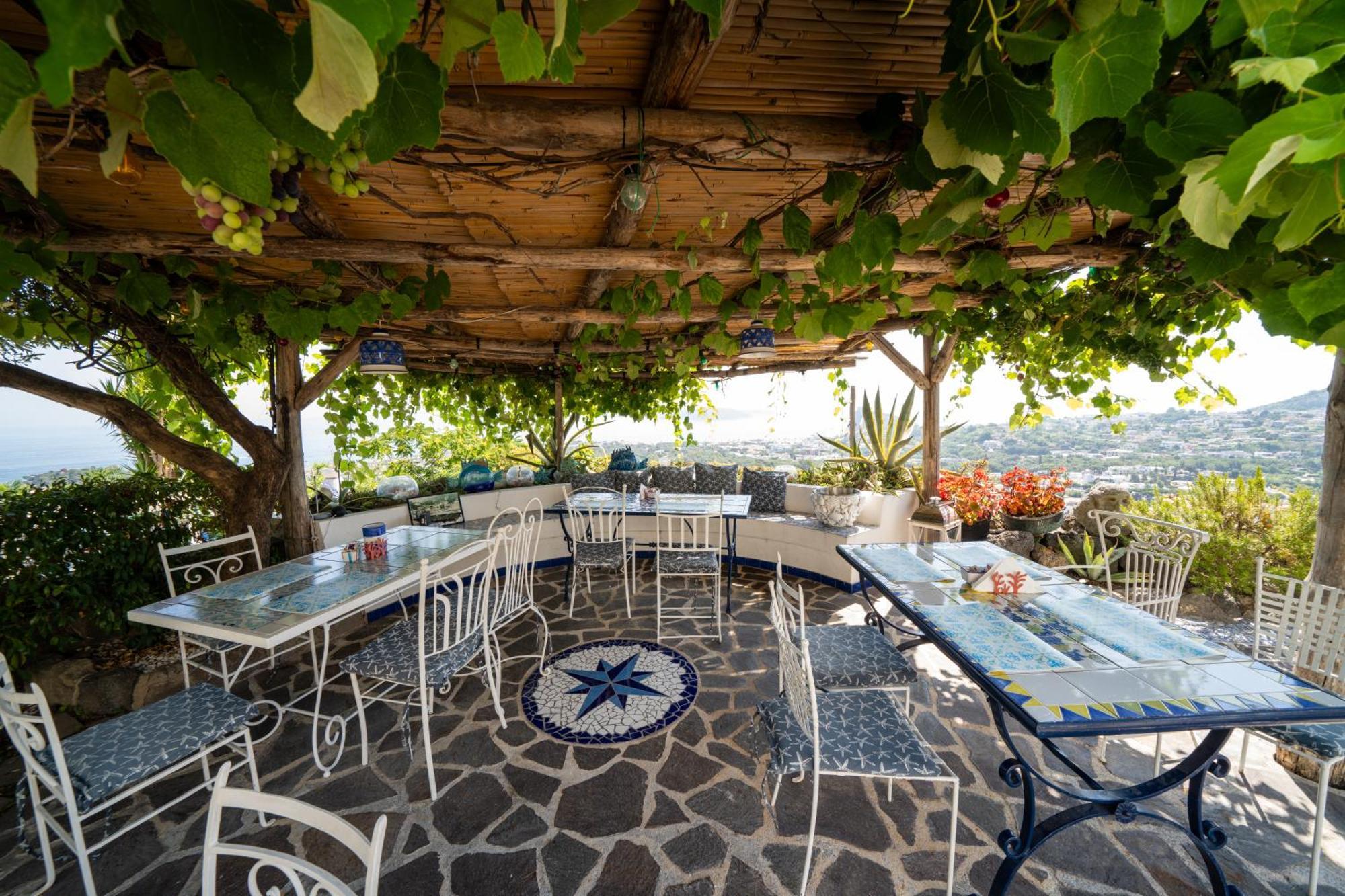 Relais Bijoux Ischia Bed & Breakfast Екстериор снимка