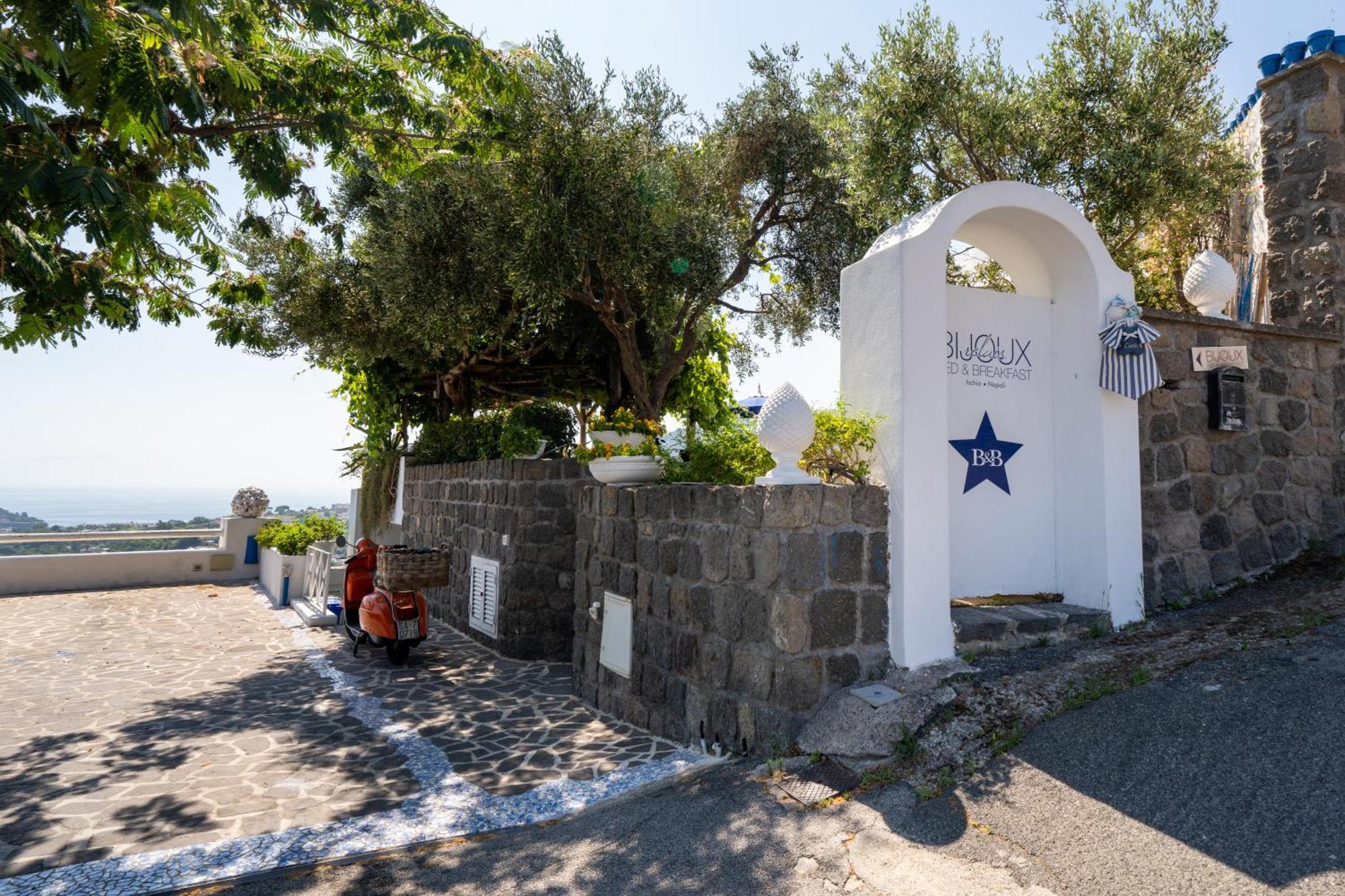 Relais Bijoux Ischia Bed & Breakfast Екстериор снимка