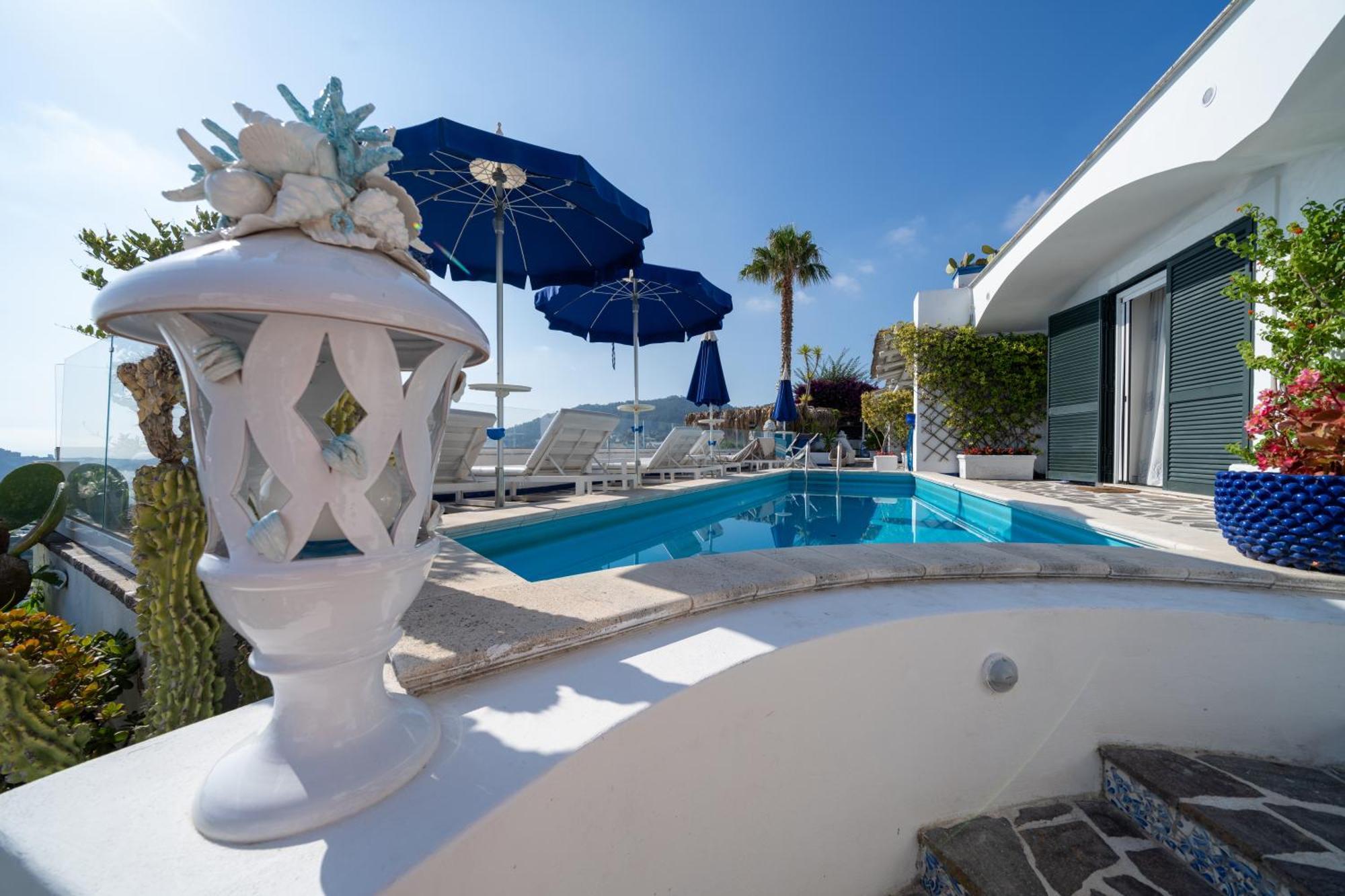 Relais Bijoux Ischia Bed & Breakfast Екстериор снимка