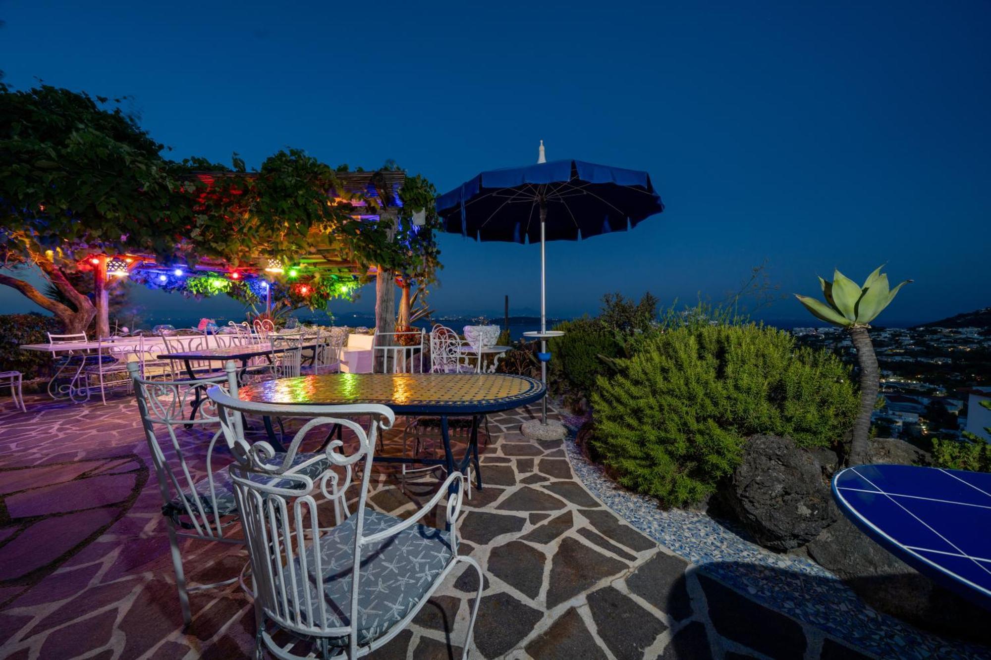 Relais Bijoux Ischia Bed & Breakfast Екстериор снимка